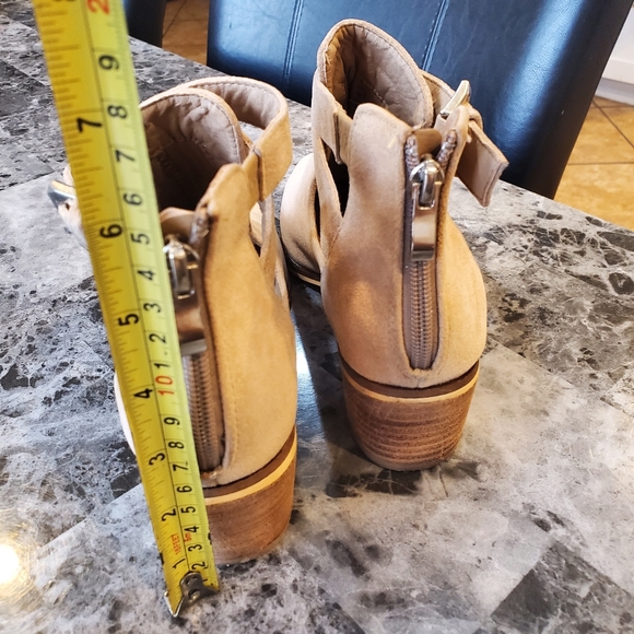 Beast Fashion heel booties - Picture 7 of 8